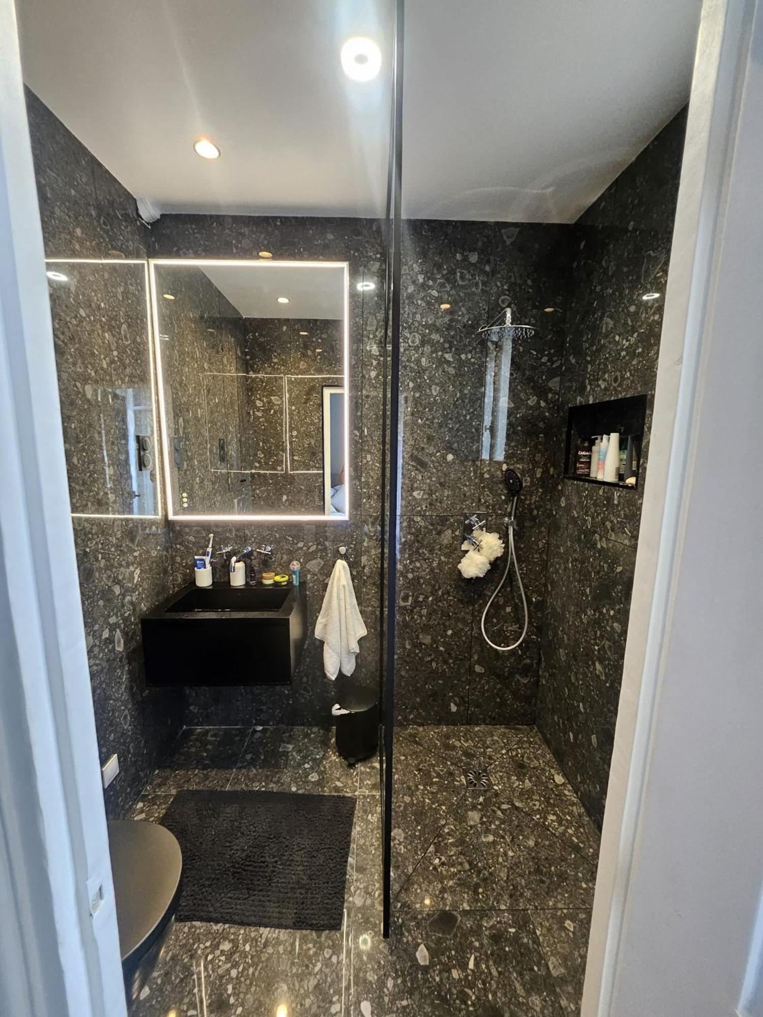 Luxury In 7th District With Tour Eiffel View * Paris