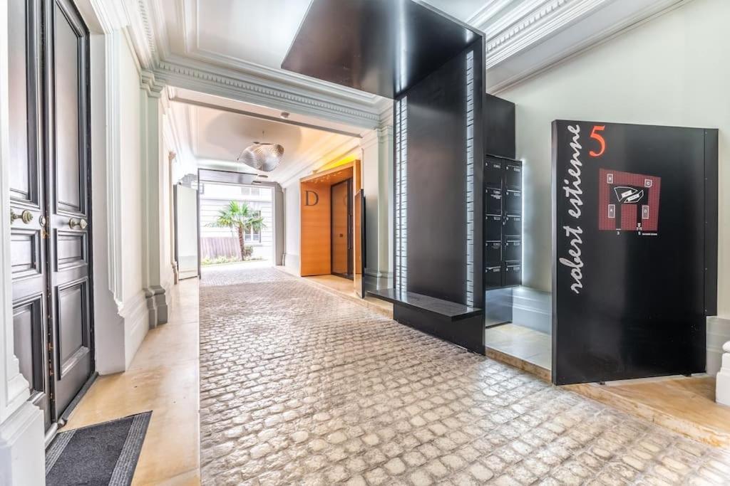 Luxury Champs Elysees *