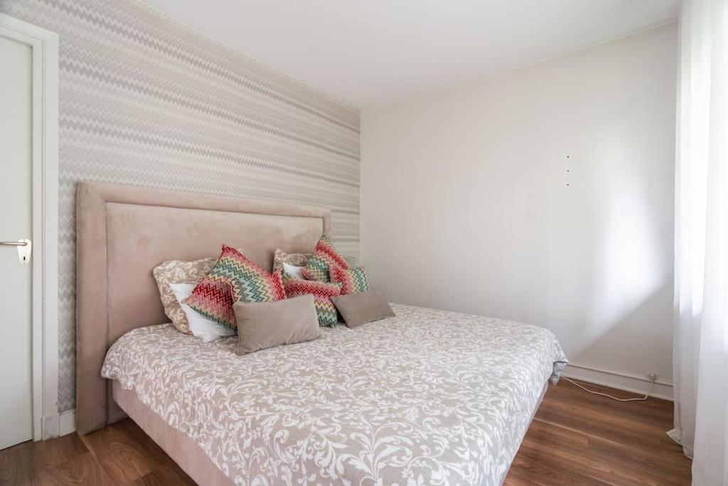 Apartment A Refined 2-bedroom Close Avenue Foch Paris