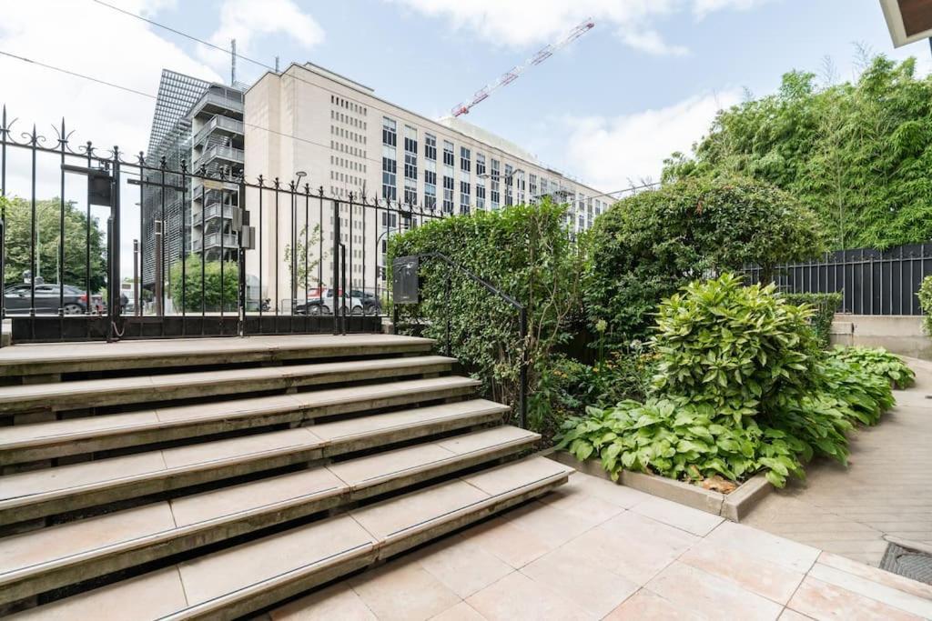 Apartment A Refined 2-bedroom Close Avenue Foch *