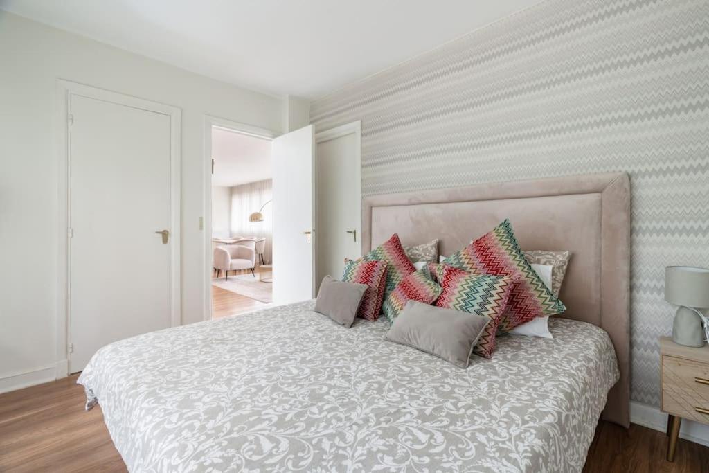Apartment A Refined 2-bedroom Close Avenue Foch