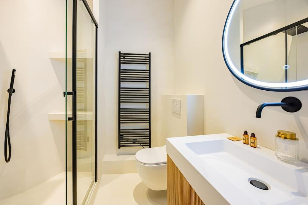 Amazing # 5bedrooms #paris 16 #trocadero Apartment Paris
