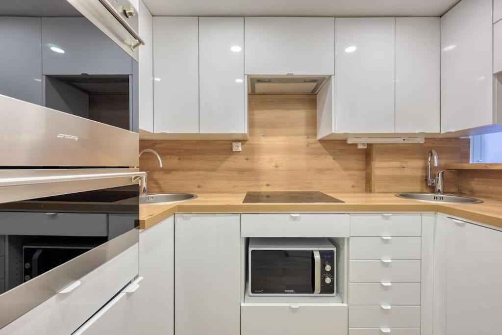 Luxe Parisien Au Coeur Du Marais Apartment