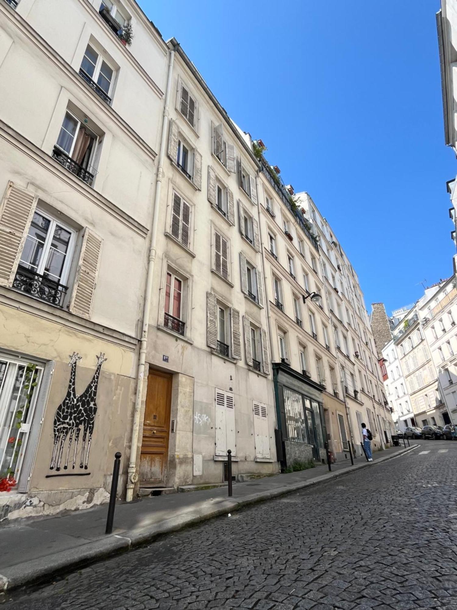 Apartment Magnifique 2p Avec Vue Sur Le Sacre Coeur Paris