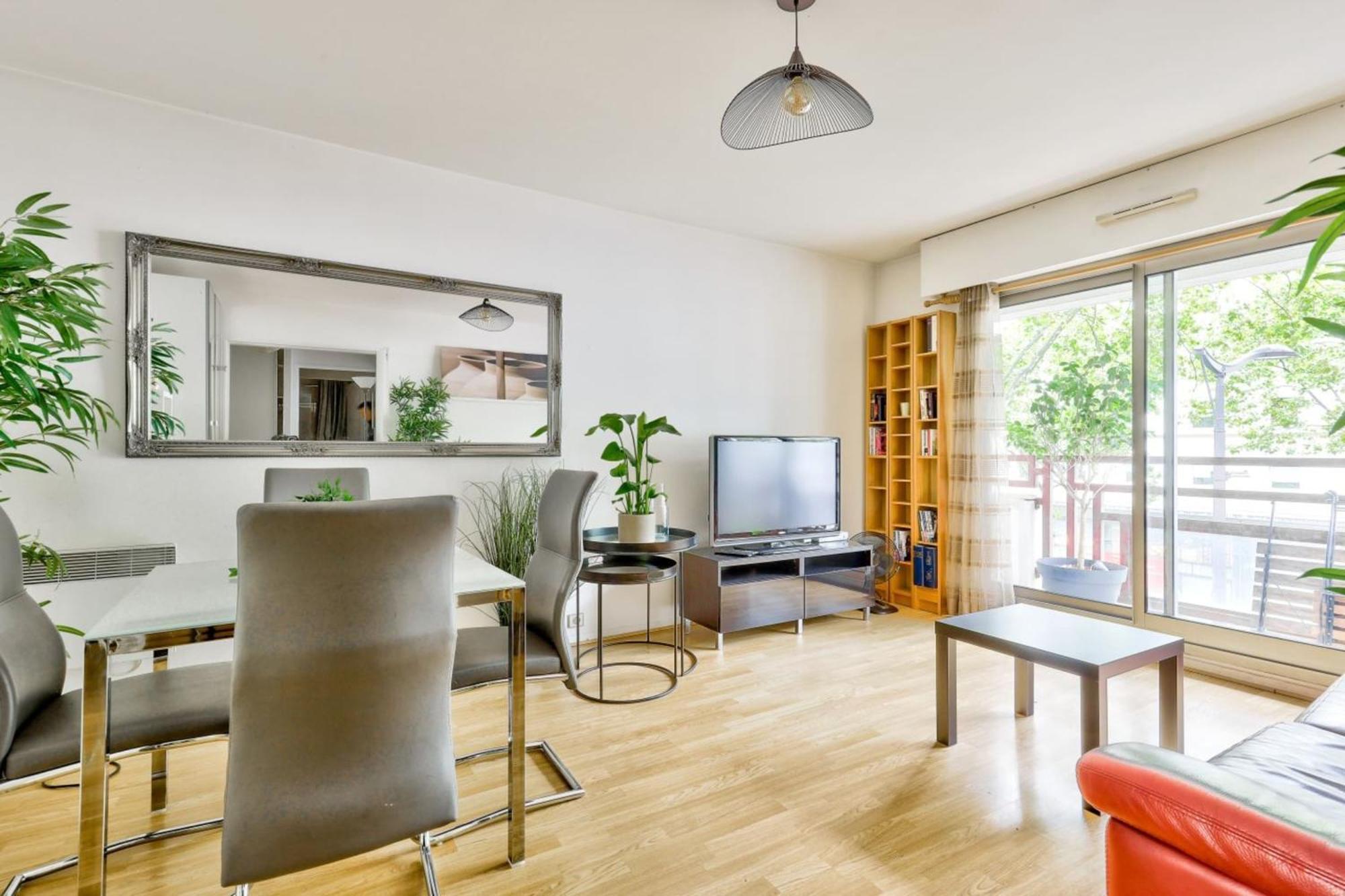 2 With Garden Apartment *
