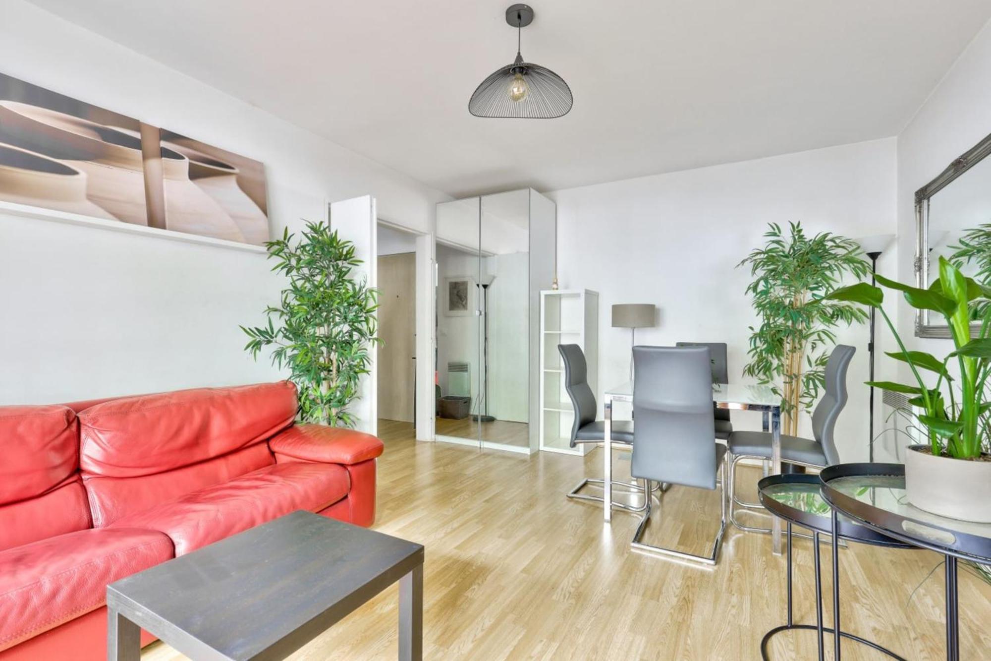 Apartment 2 With Garden Paris
