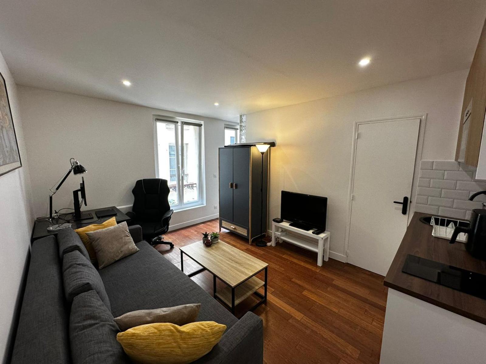 Cozy Parisian Flat In 11th Arr Apartment Paris