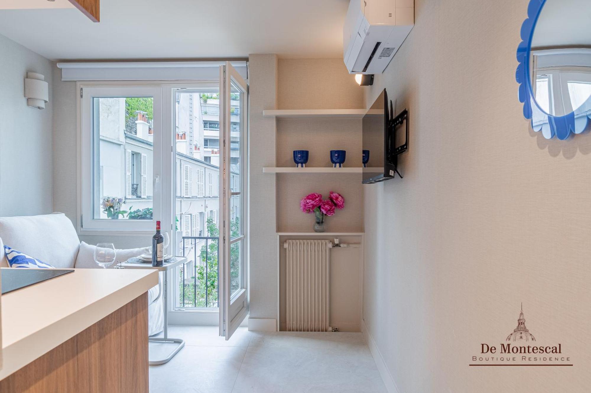 De Montescal- Montparnasse With Ac 11 To 14m2 In A Prime Location