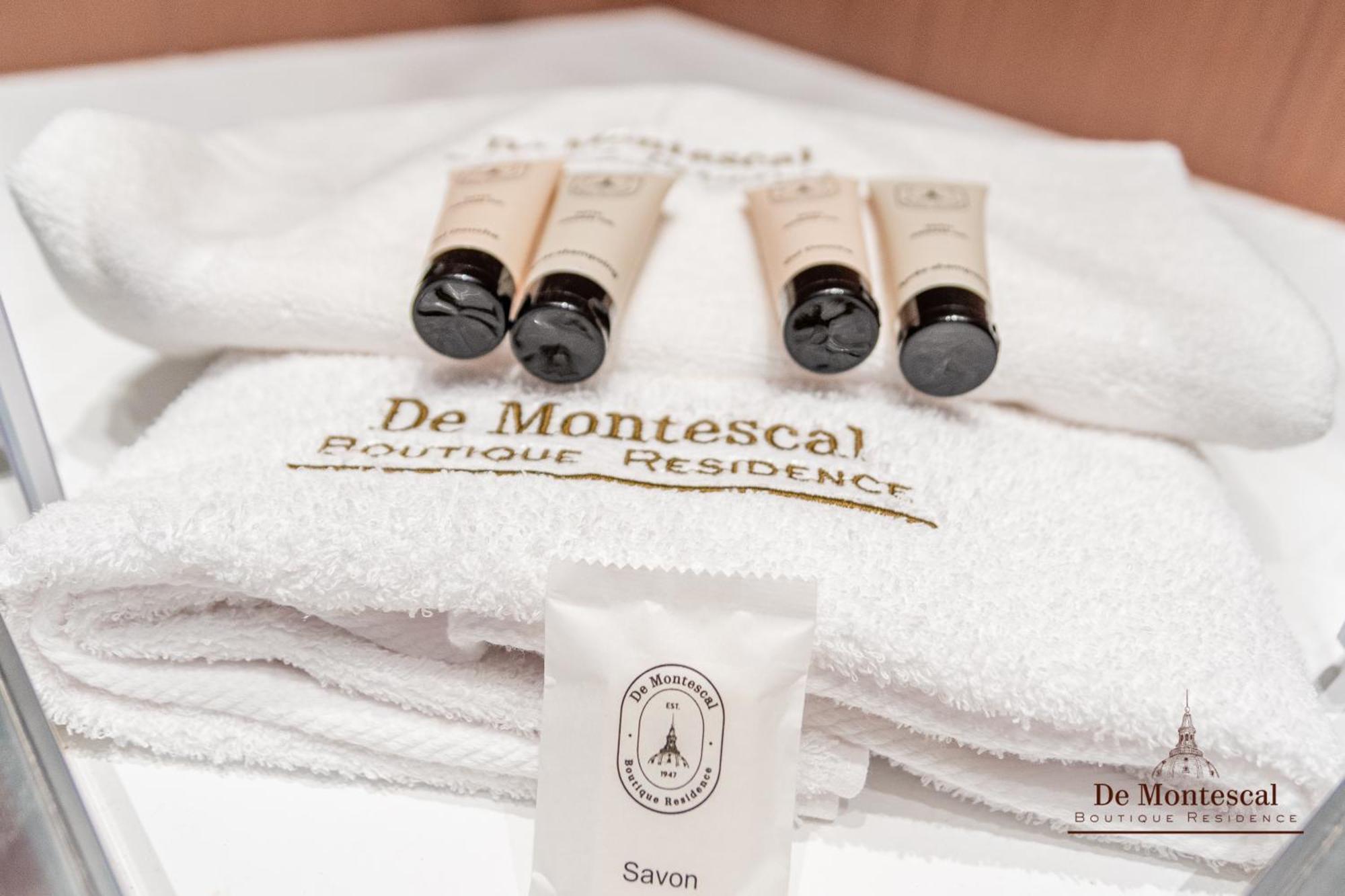 De Montescal- Montparnasse With Ac 11 To 14m2 In A Prime Location Paris