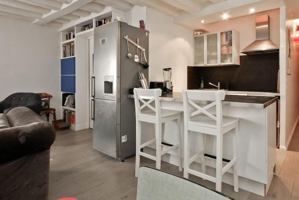 Apartment Charming In Le Marais *