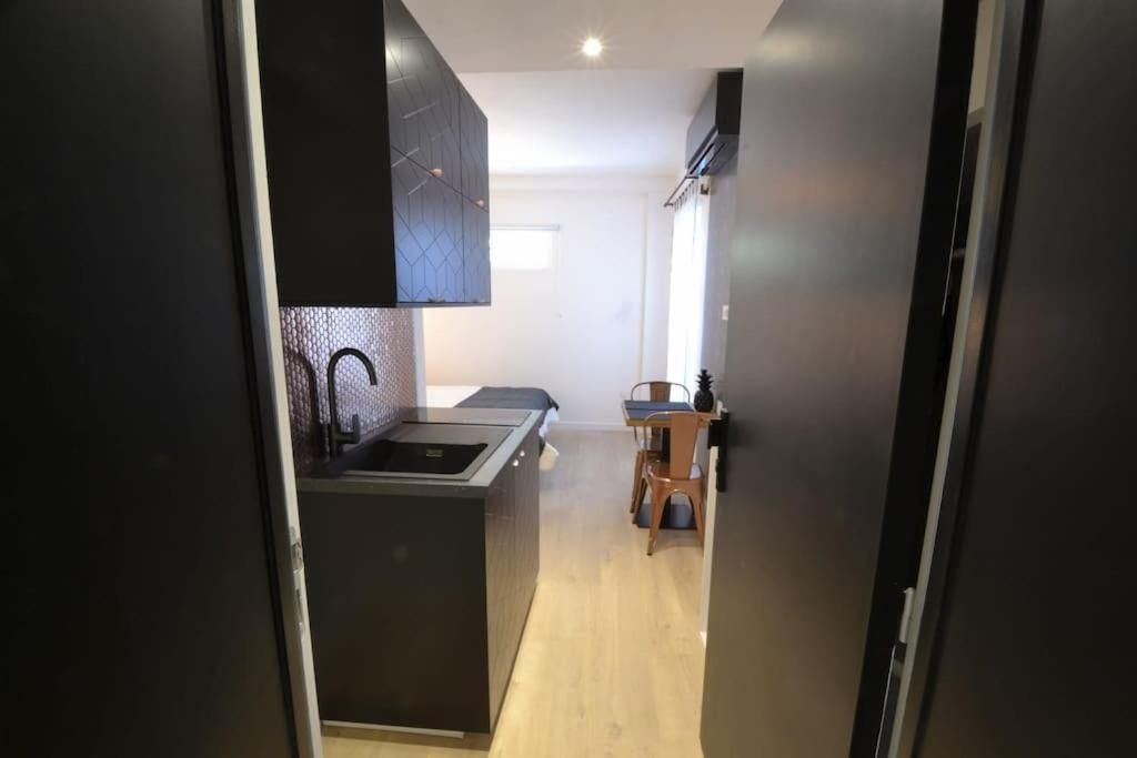 Apartment Stunning Near Canal St Martin - Divine Moon *