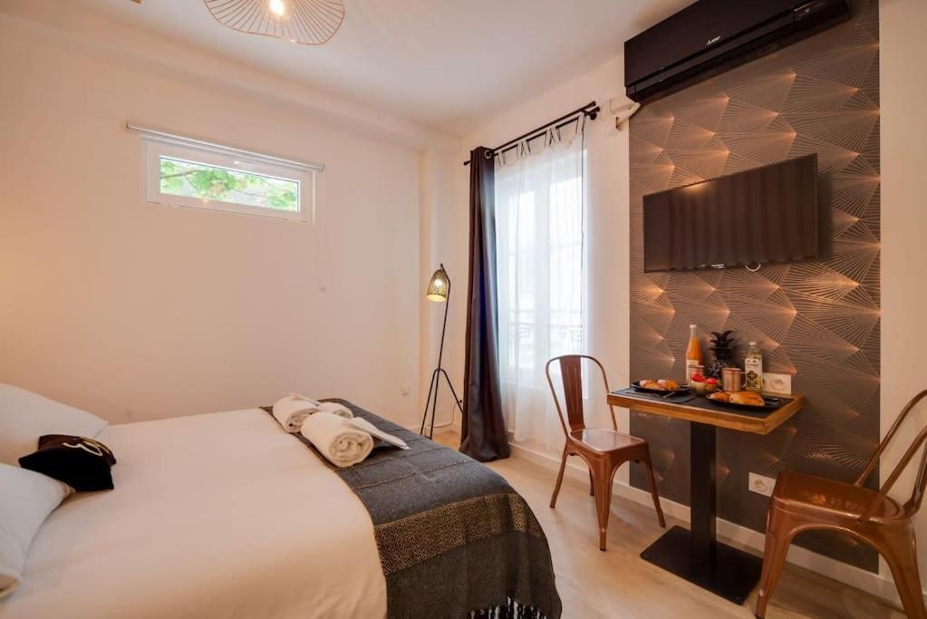 Apartment Stunning Near Canal St Martin - Divine Moon *