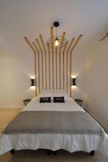 Elegant Divine Sun Quartier Canal St Martin Apartment