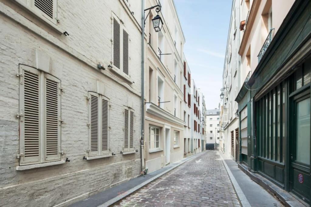Apartment Elegant Divine Sun Quartier Canal St Martin Paris