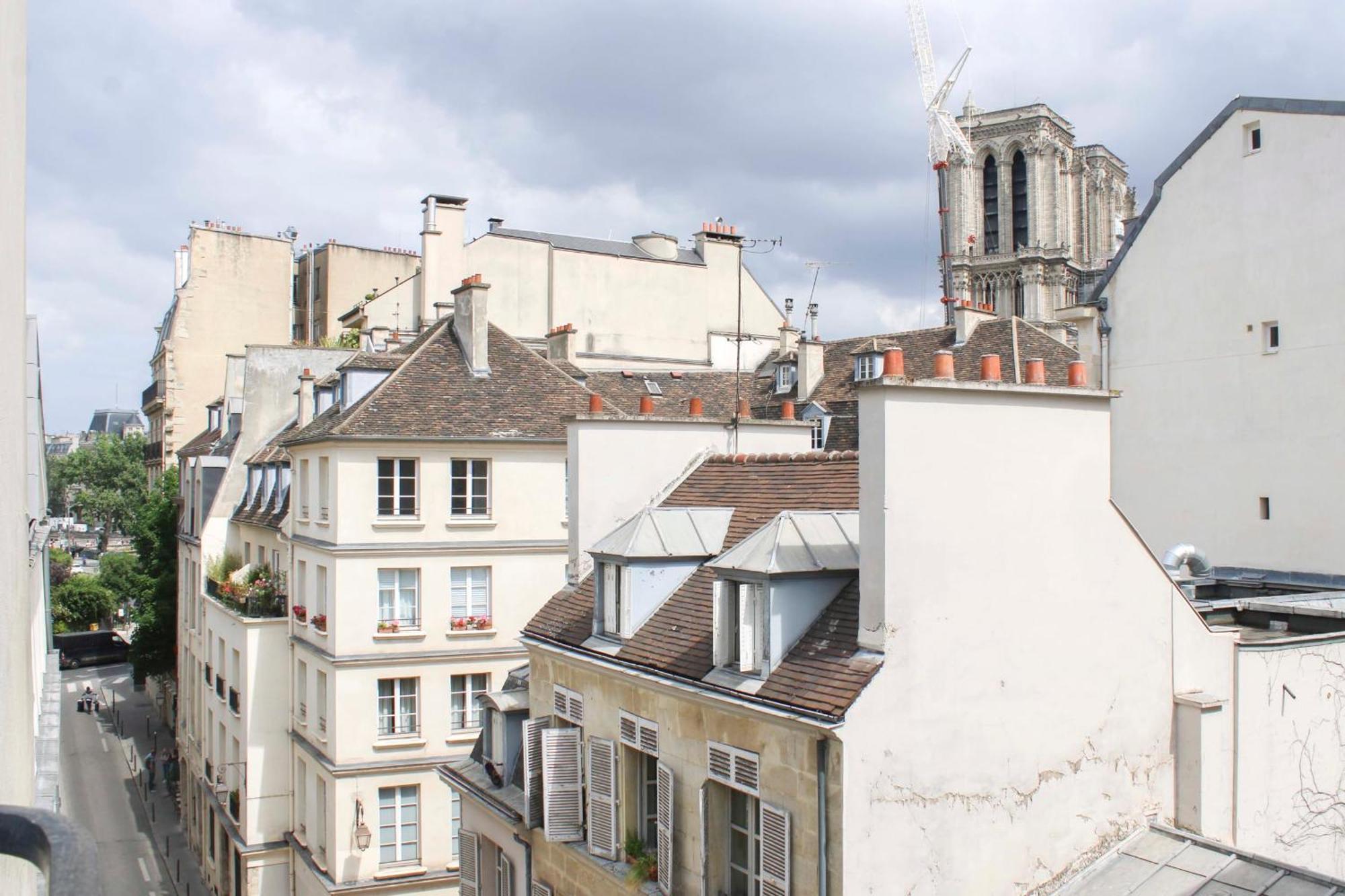 Charming T3 In The Center Of * Paris