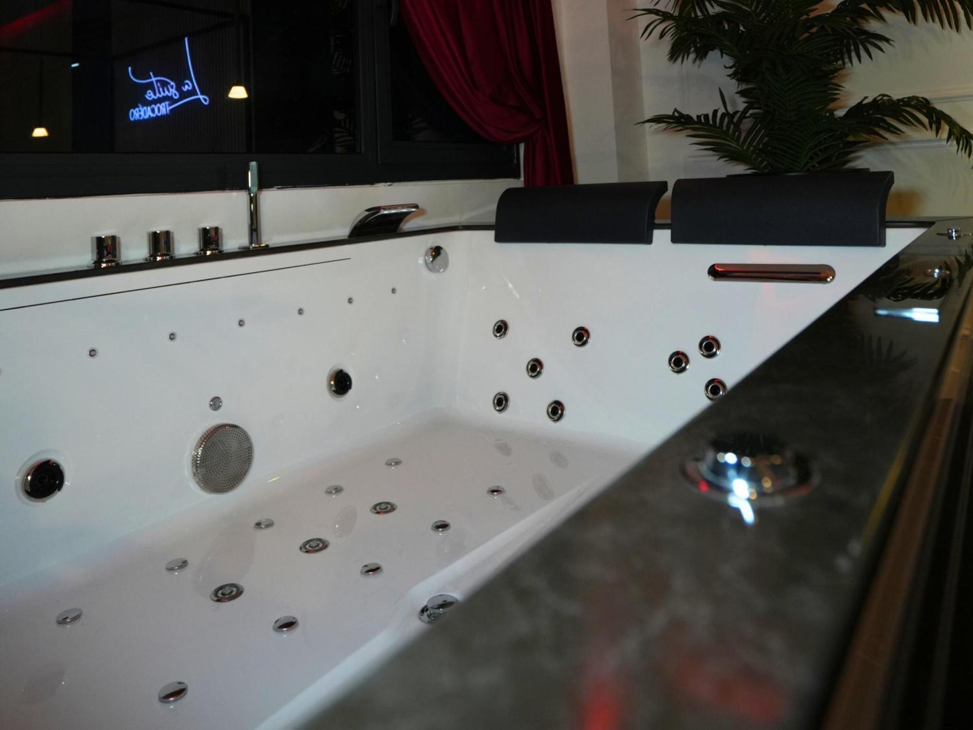 Apartment La Trocadero - Jacuzzi Privatif