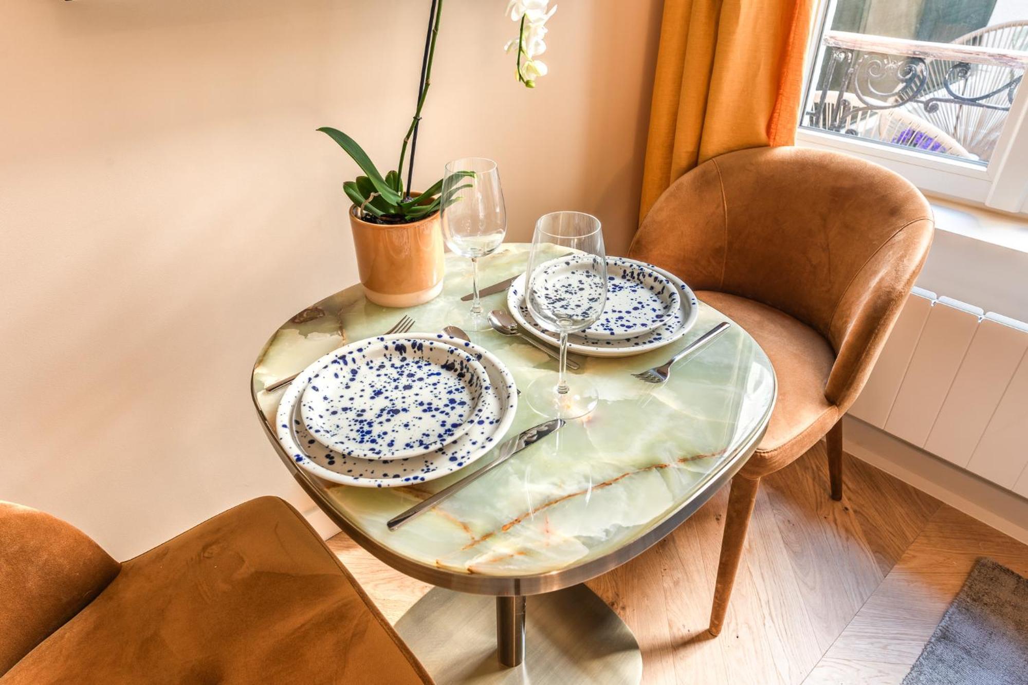 Charming With Terrace - Near Montmartre