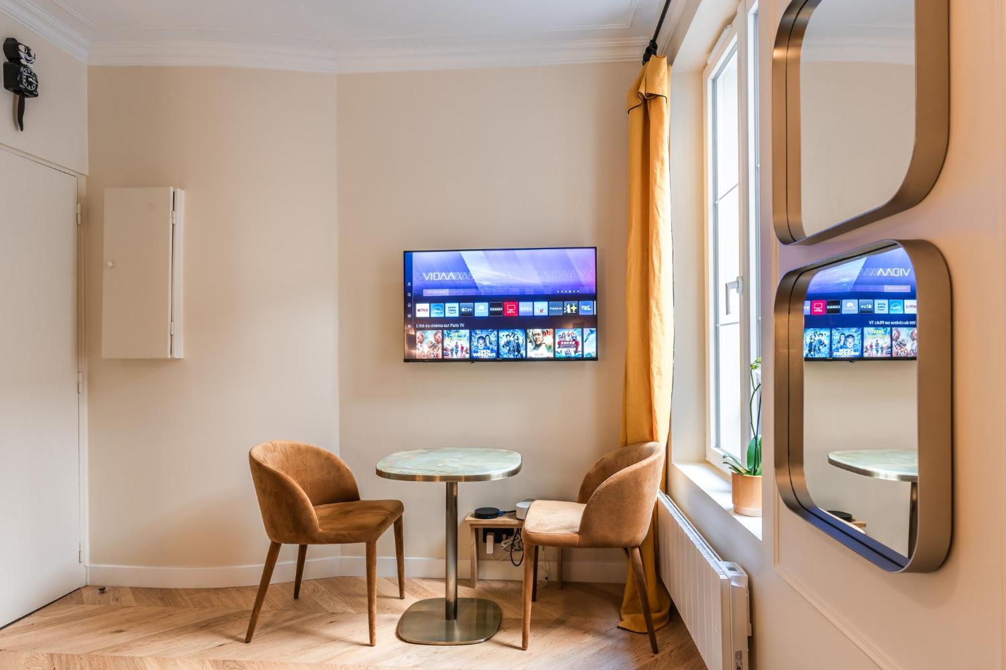 Charming With Terrace - Near Montmartre * Paris