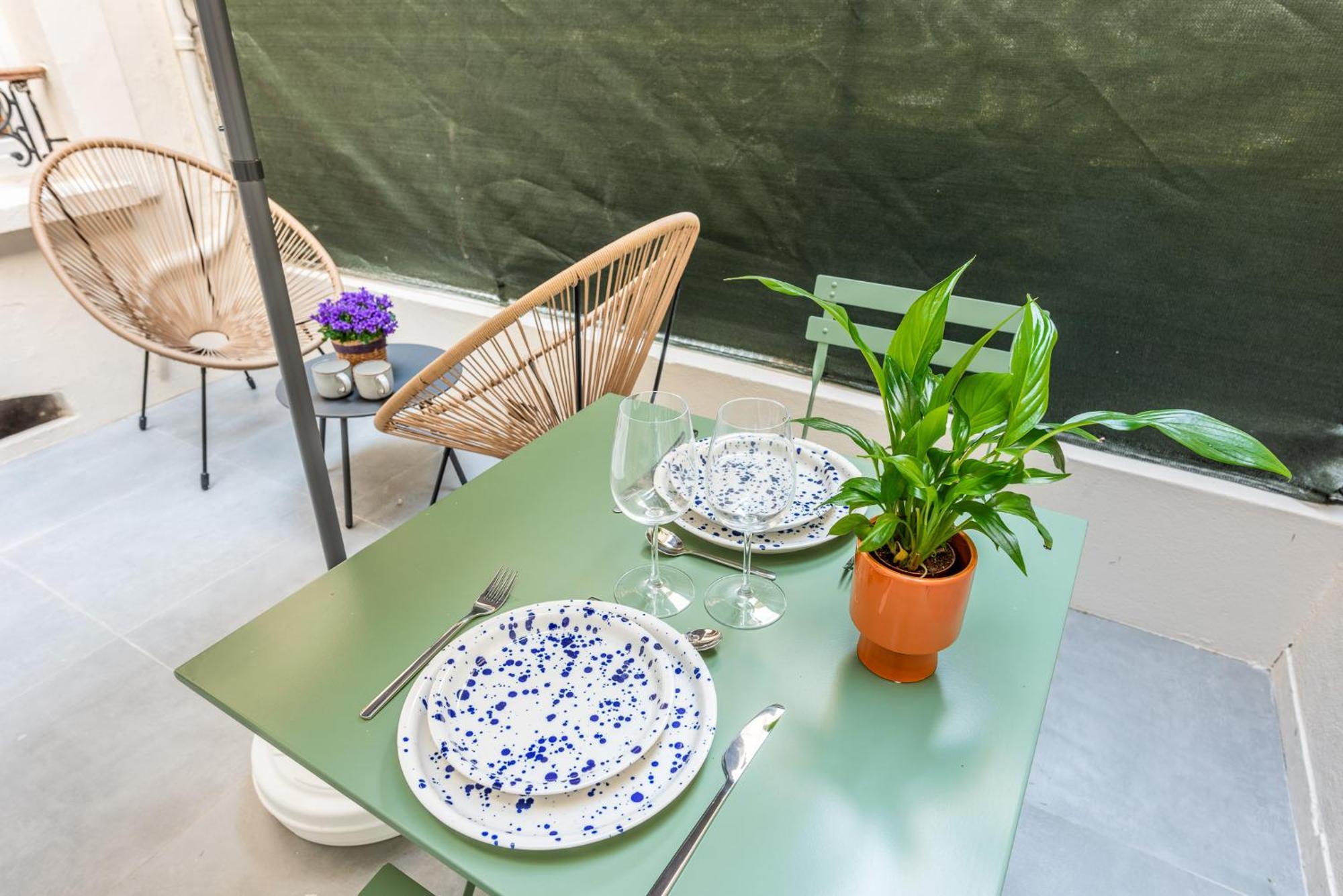 Charming With Terrace - Near Montmartre