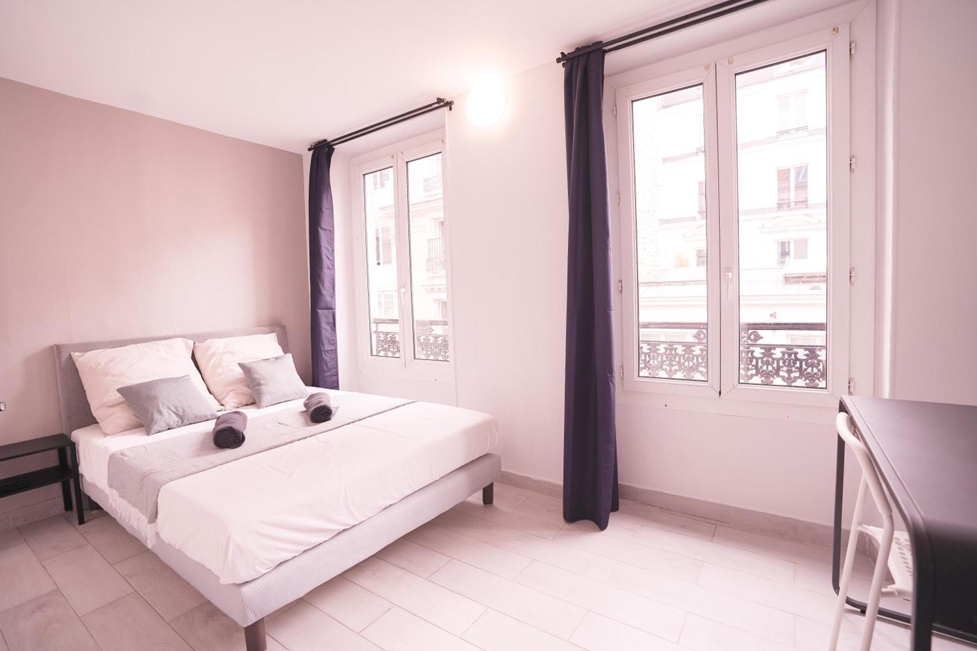 Hotel Royal De France 10 *