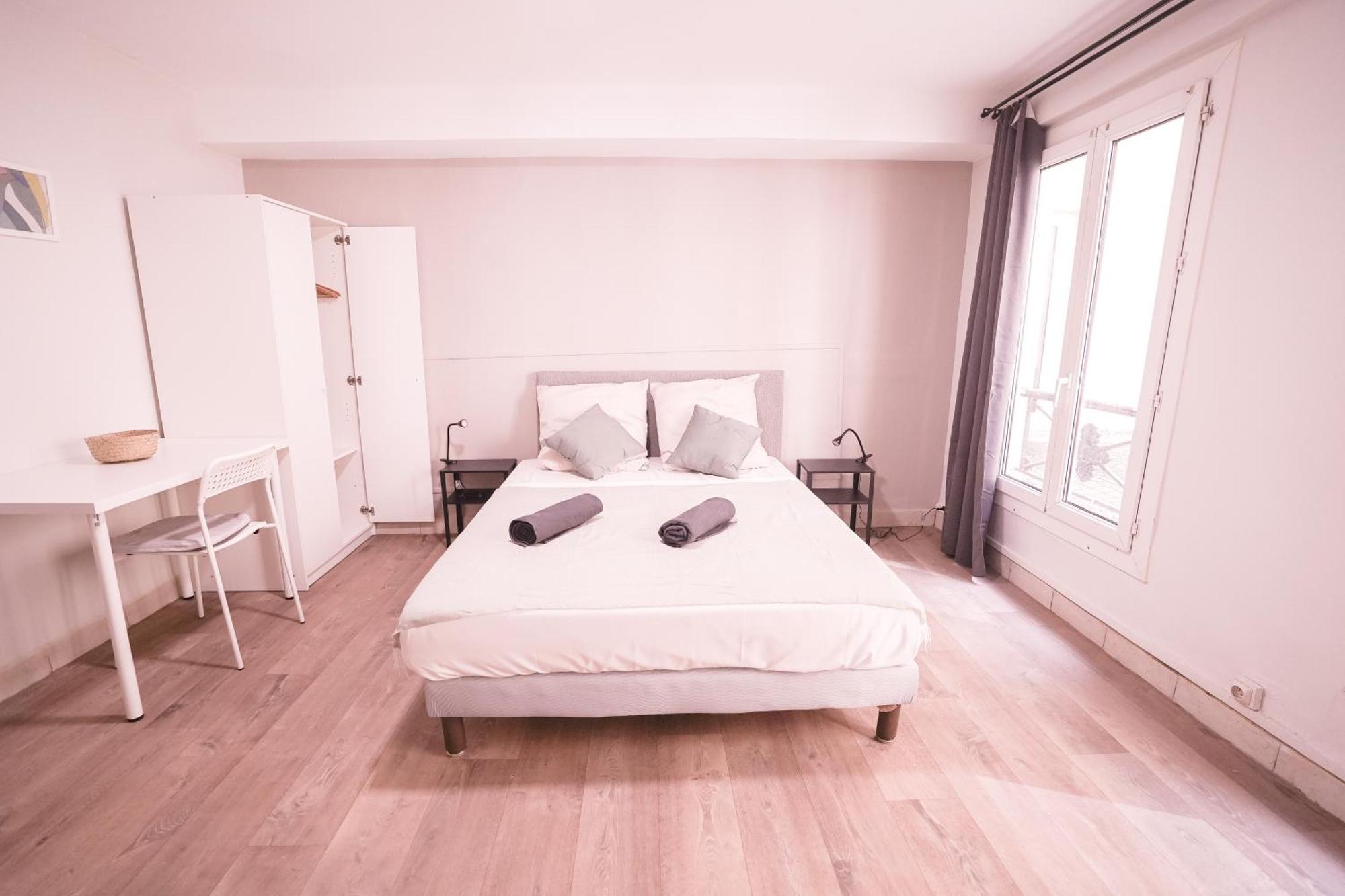 Royal De France 10 * Paris
