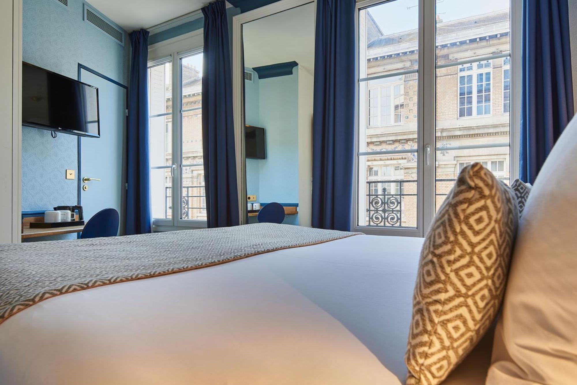 Hotel De Neuve By Happyculture