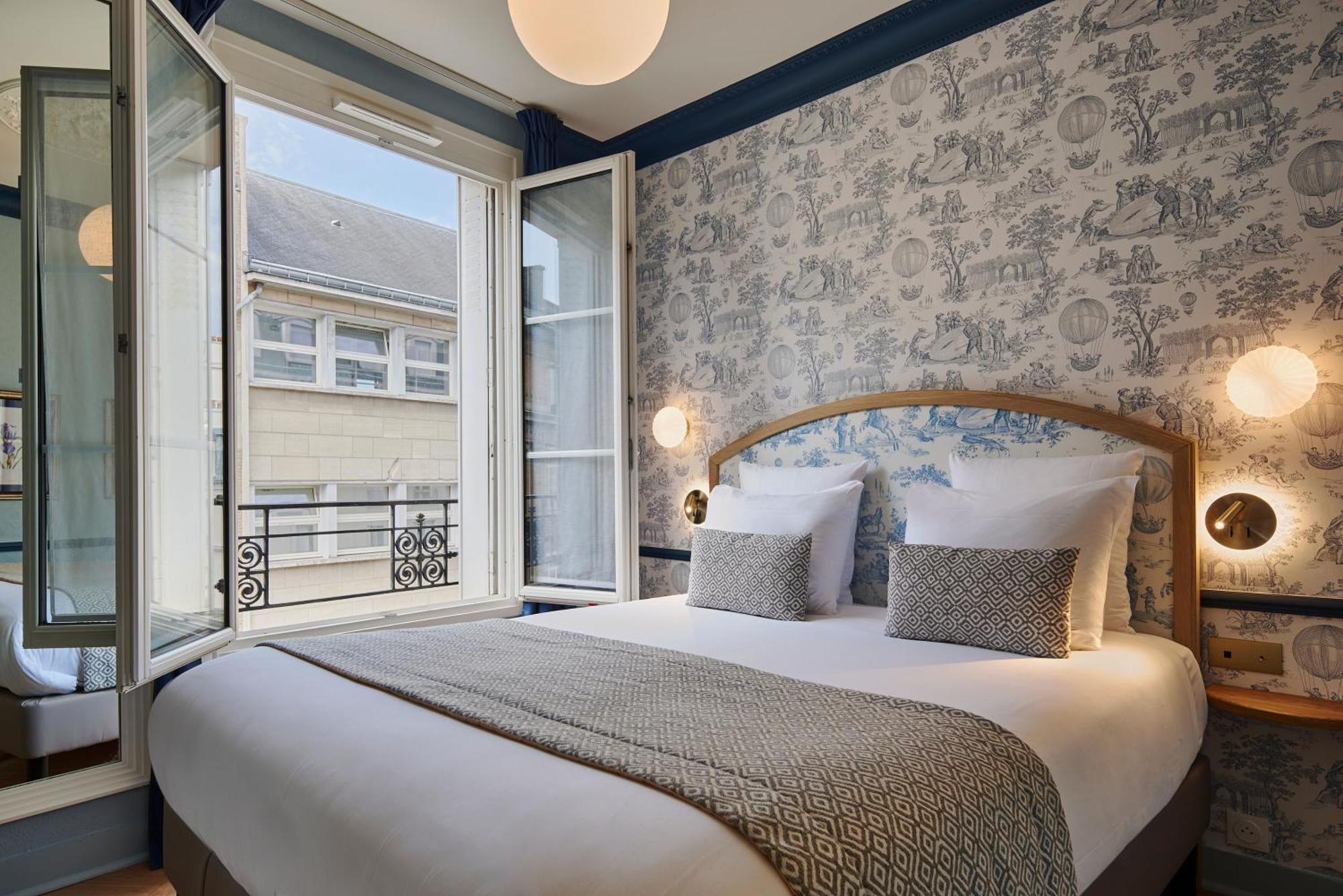 Hotel De Neuve By Happyculture 3*
