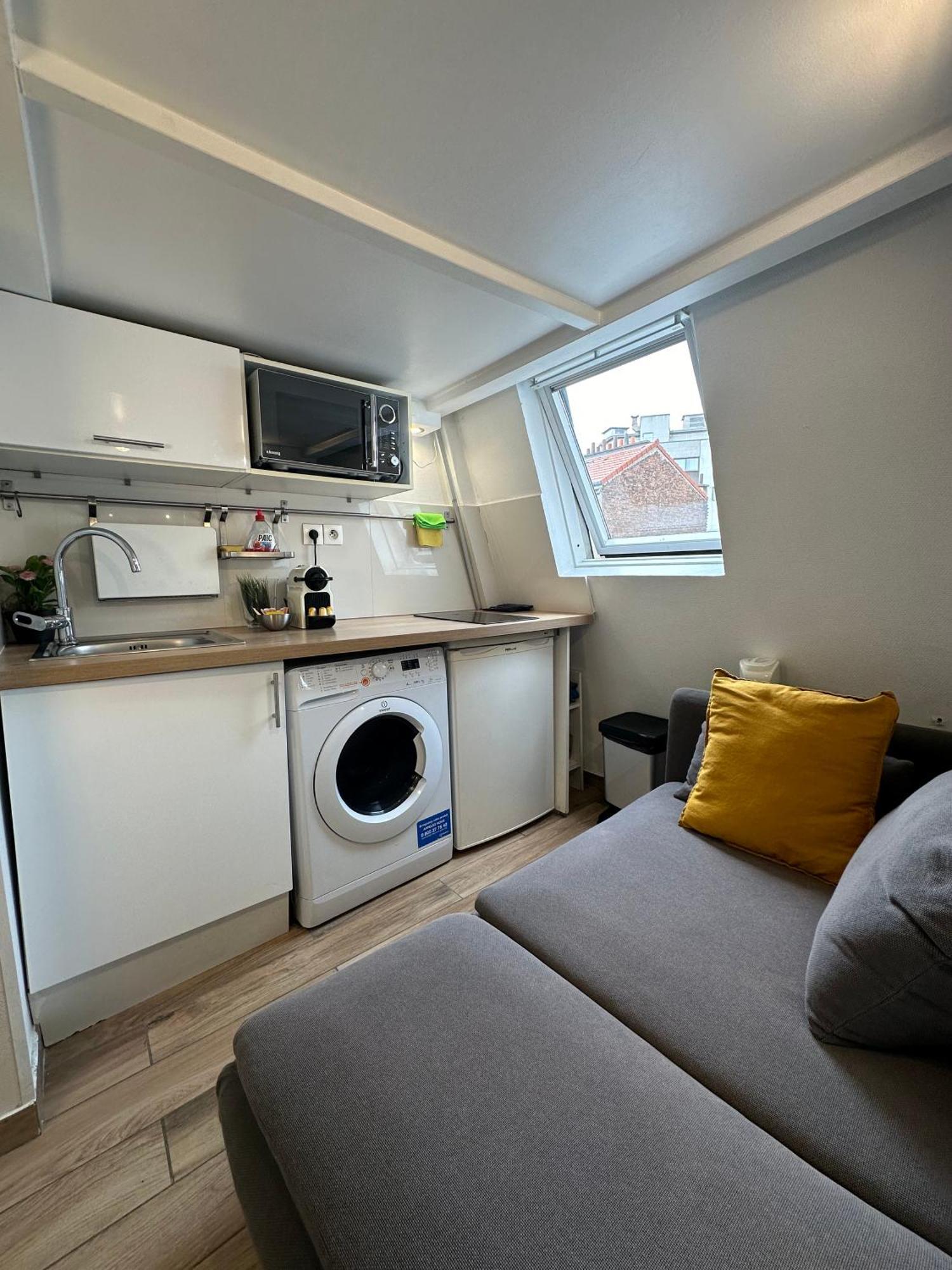 Cosy Near Champs-elysees - Arc De Triomphe Apartment Paris