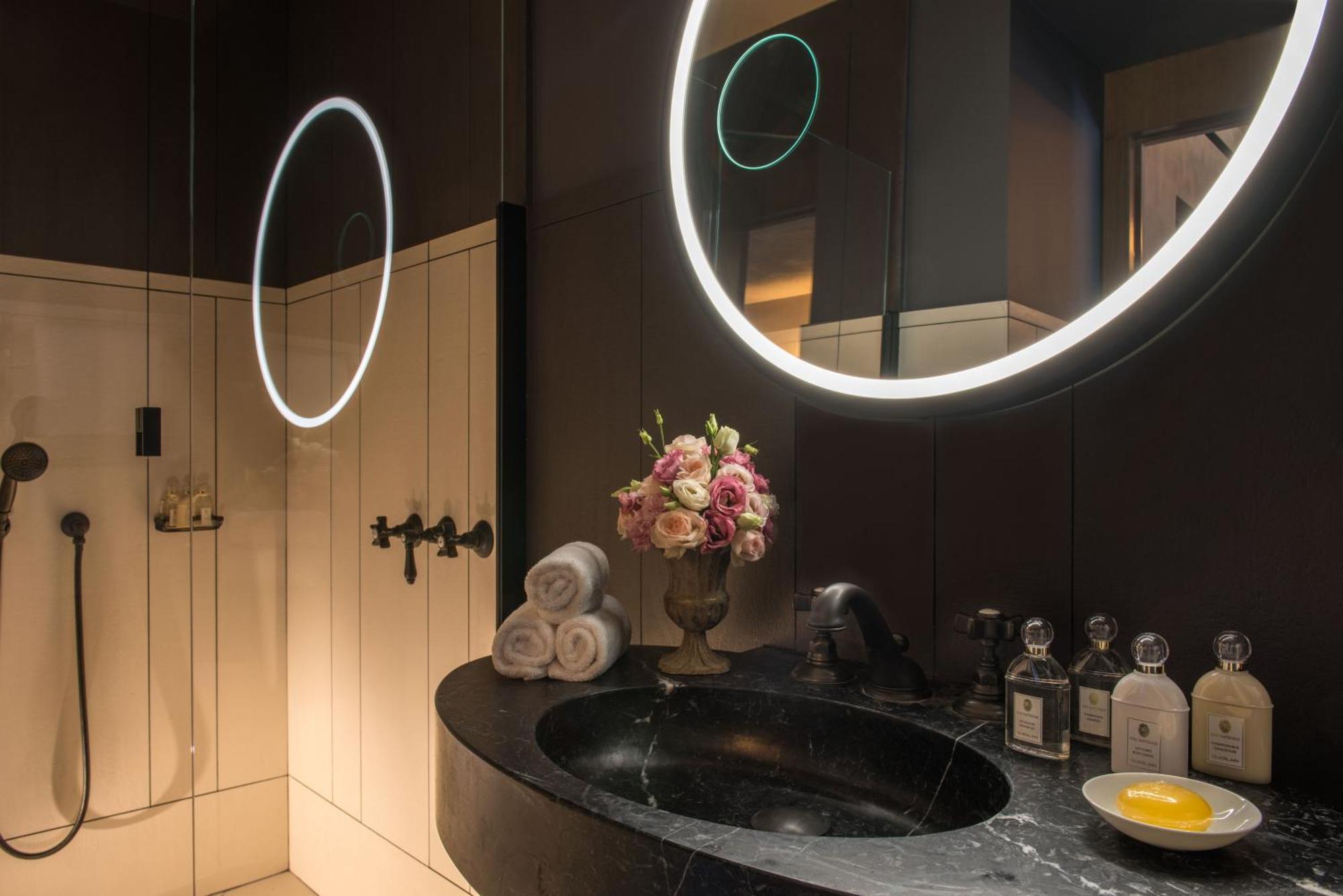 Hotel Cour Des Vosges - Evok Collection Paris