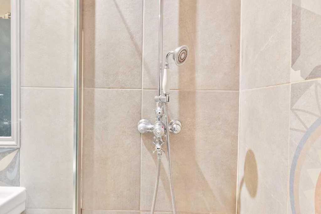 Apartment Lovely Loft With 2 Bedrooms Air Conditioned Paris