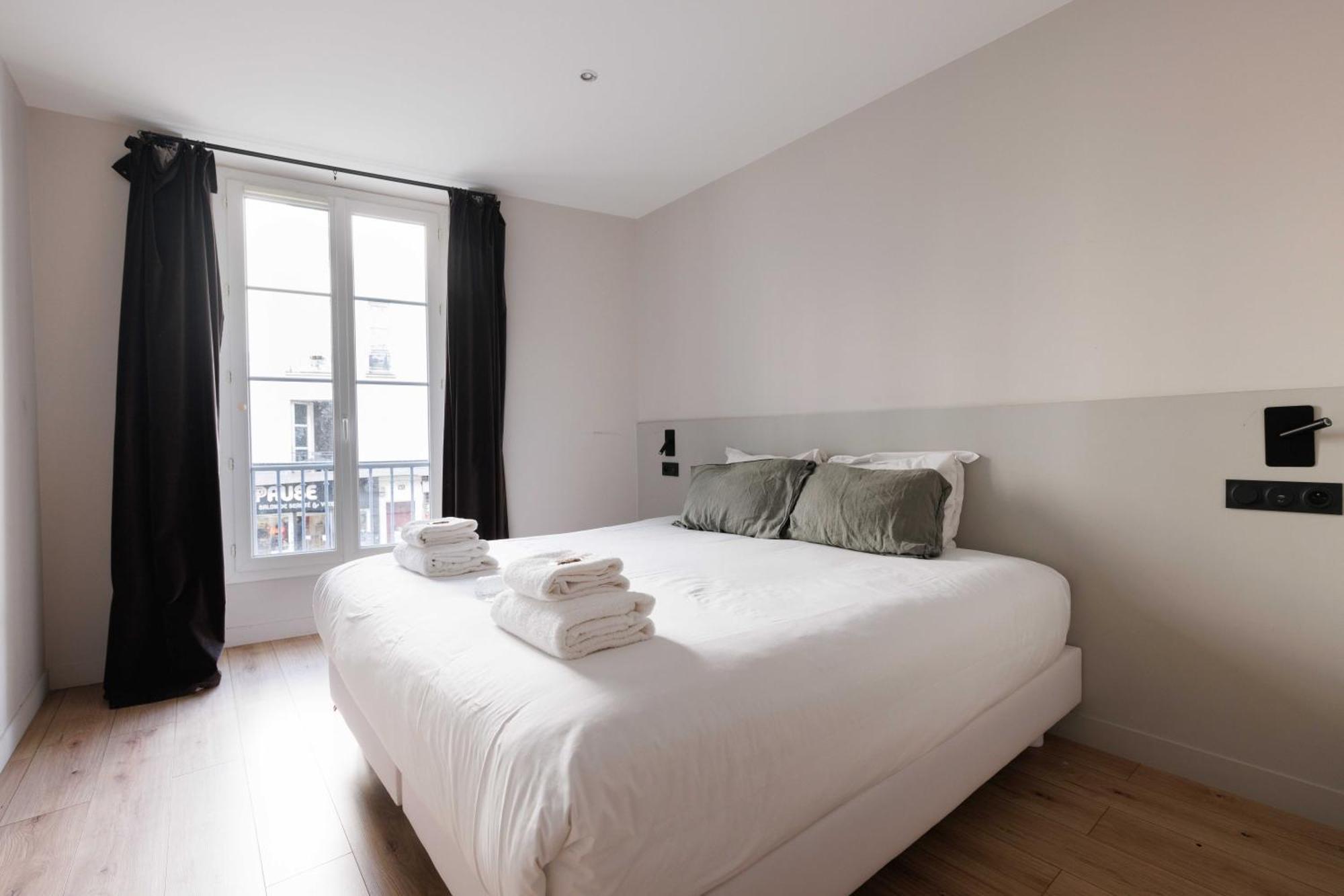 Cosy - 4br-12p - Canal Saint-martin Apartment