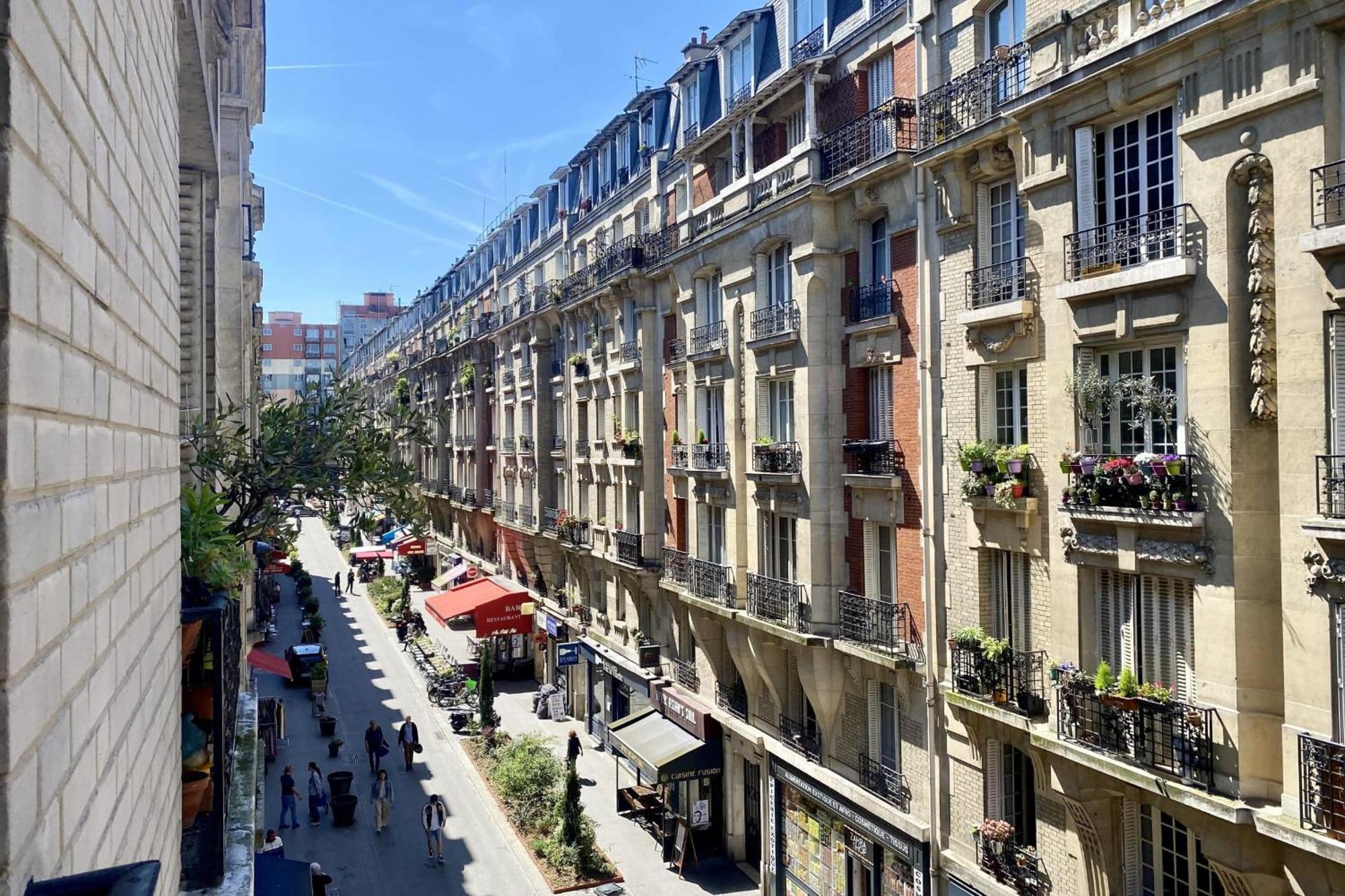 Splendid Near La * Paris