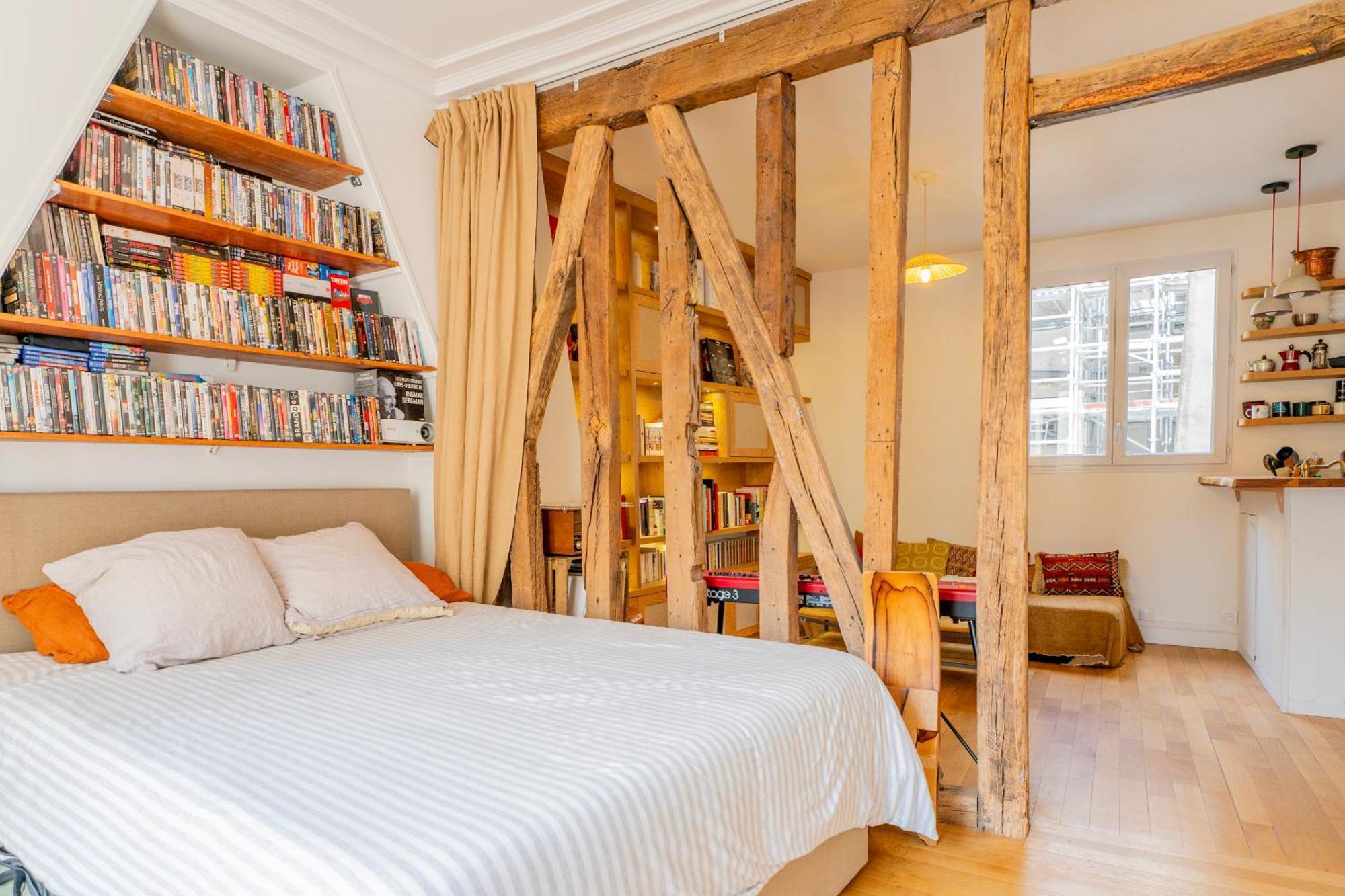 Urban Retreat In Historic Quarter * Paris
