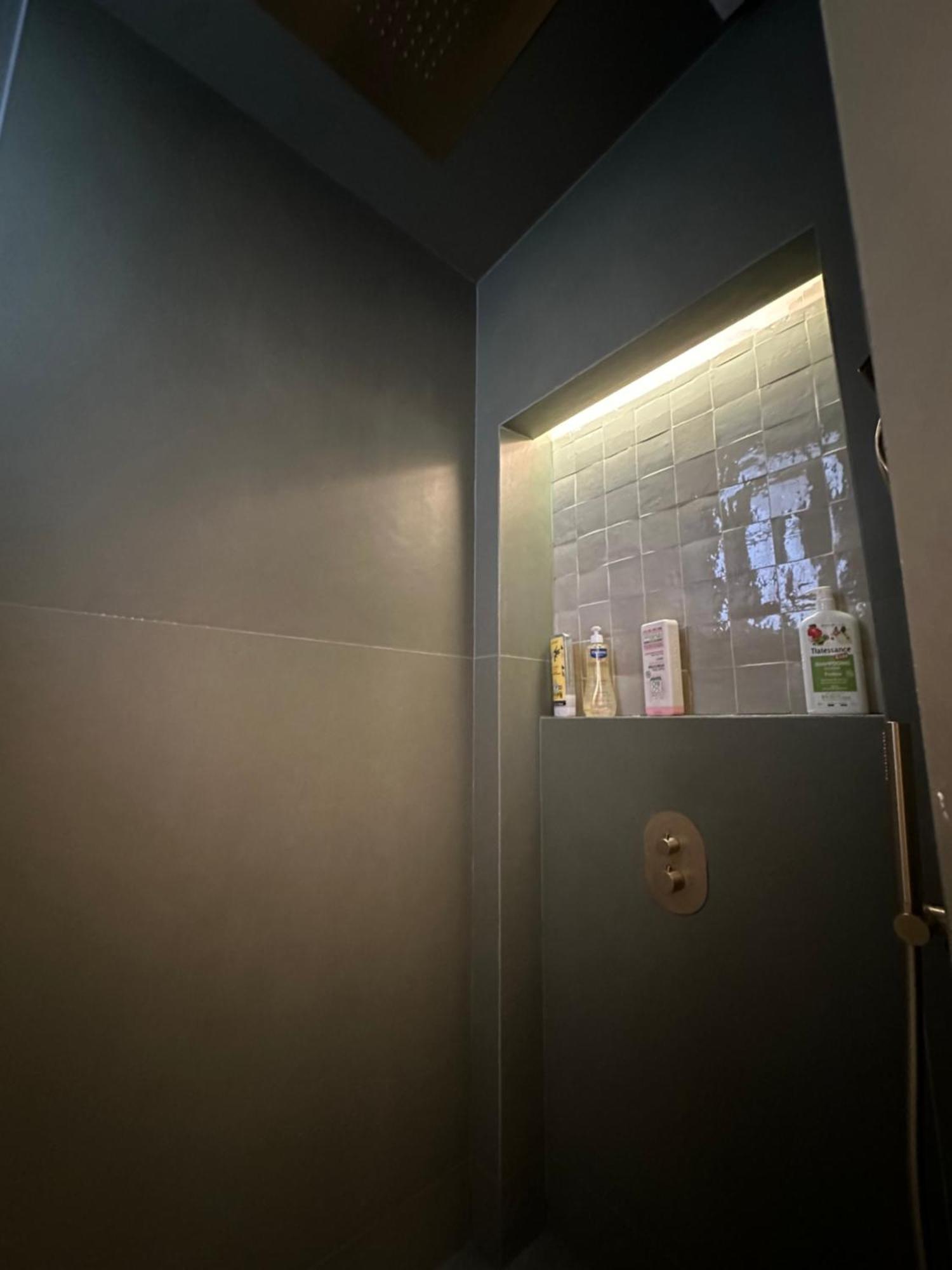 Apartment Marais 8rdl - 2 Rooms, 2 Bathrooms, Terrace *