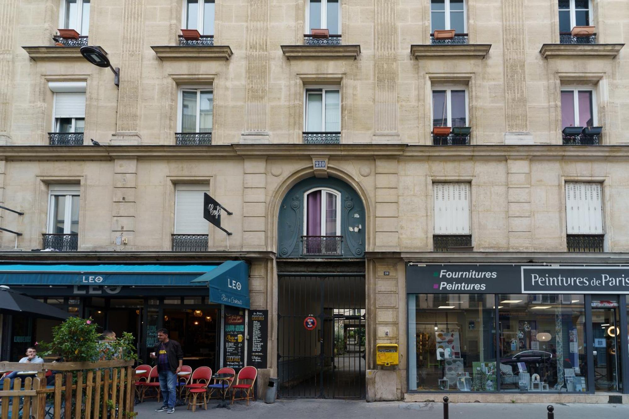 Apartment Contemporary 1bd Hopital Saint Louis *
