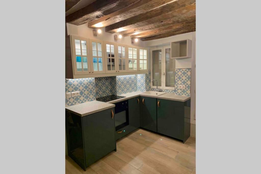 Charming Saint Germain Pres Rue De Ciseaux Apartamento *