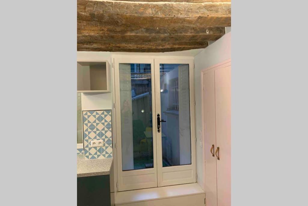 Appartement Charming Saint Germain Pres Rue De Ciseaux
