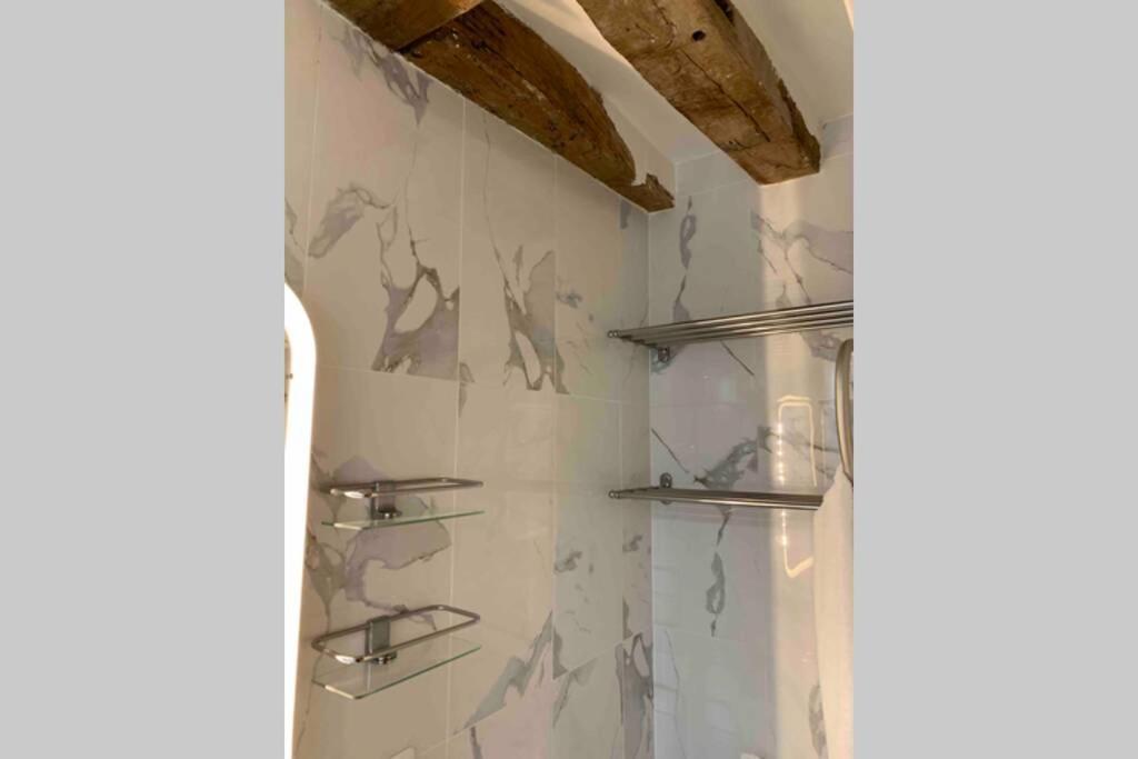 Charming Saint Germain Pres Rue De Ciseaux Appartement Paris