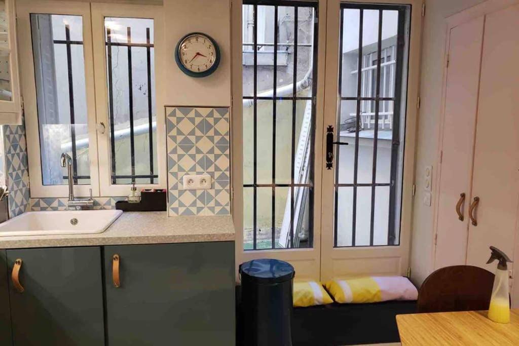 Appartement Charming Saint Germain Pres Rue De Ciseaux