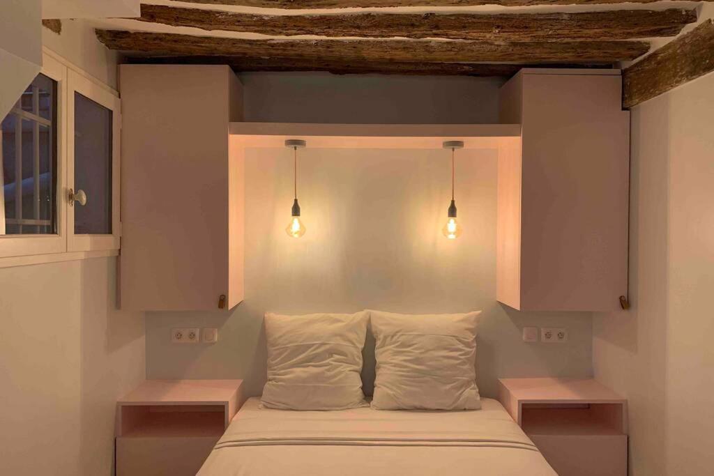 Appartement Charming Saint Germain Pres Rue De Ciseaux Paris