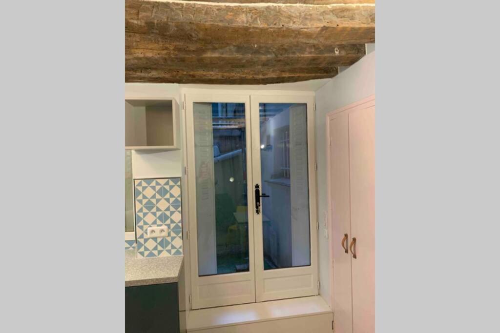Charming Saint Germain Pres Rue De Ciseaux Appartement *