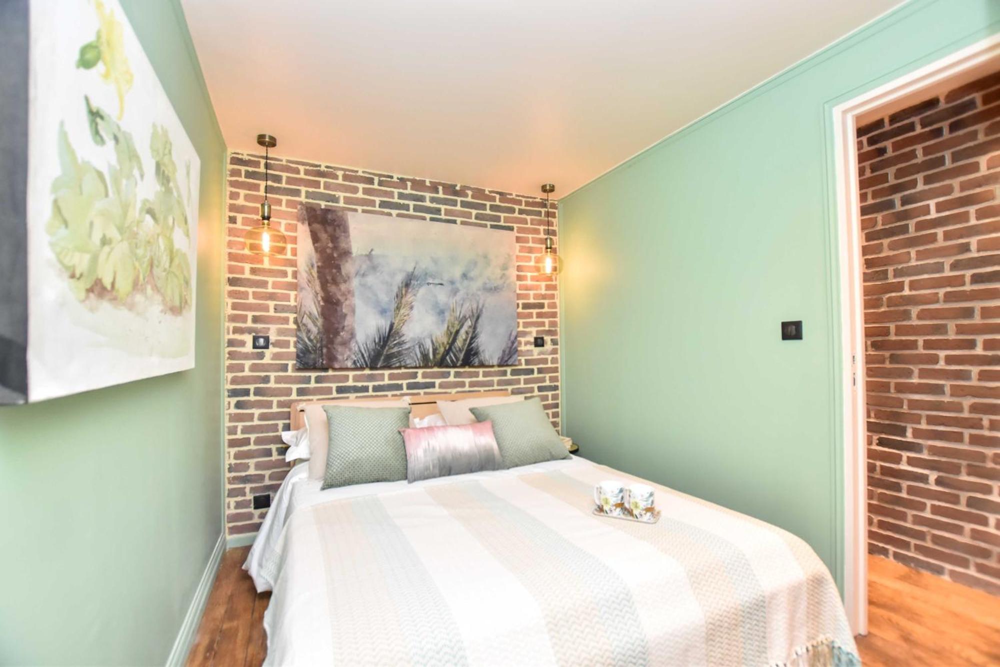 Apartment Magnificent Apartment- 2br-6p - Republique *