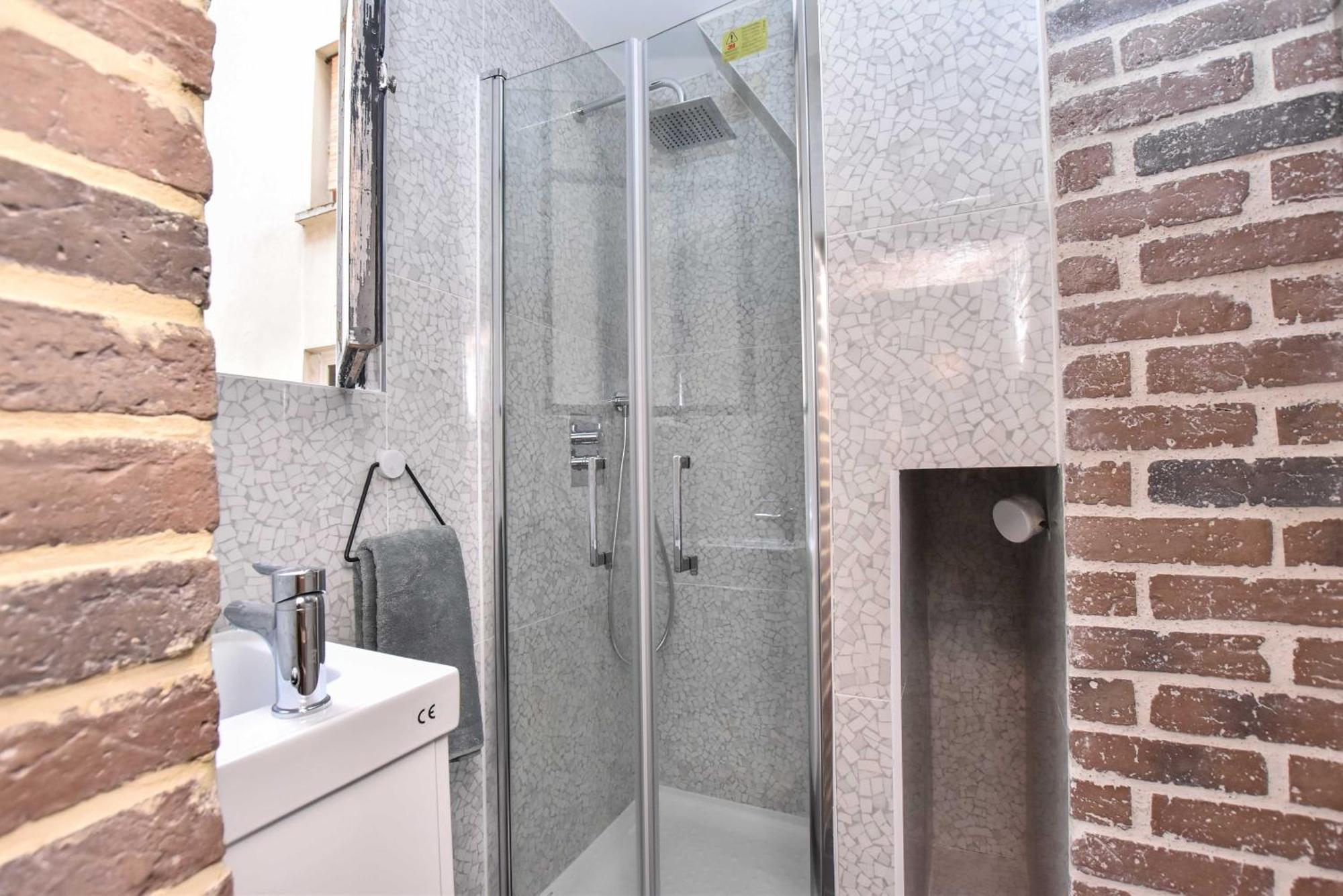 Magnificent Apartment- 2br-6p - Republique