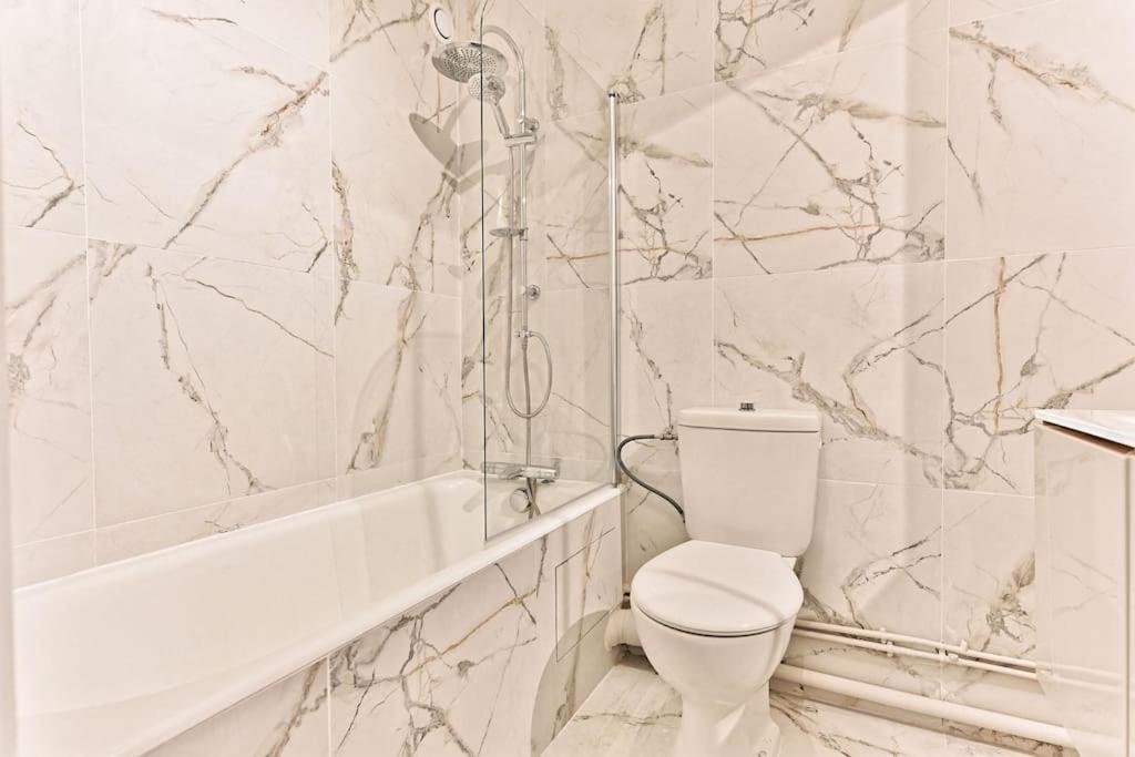 Appartement Spacieux Et Paisible 19eme *