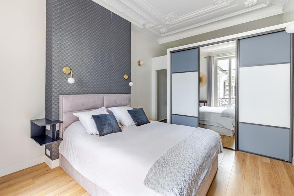 Newly Renovated Near La Madeleine * Paris