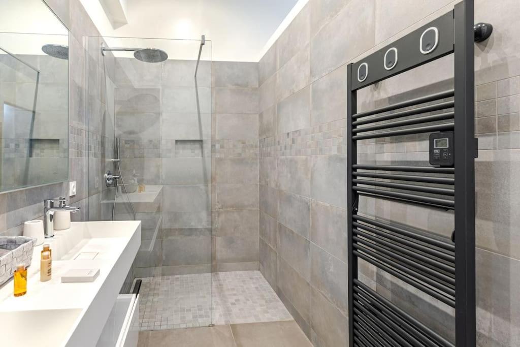 Newly Renovated Near La Madeleine Paris