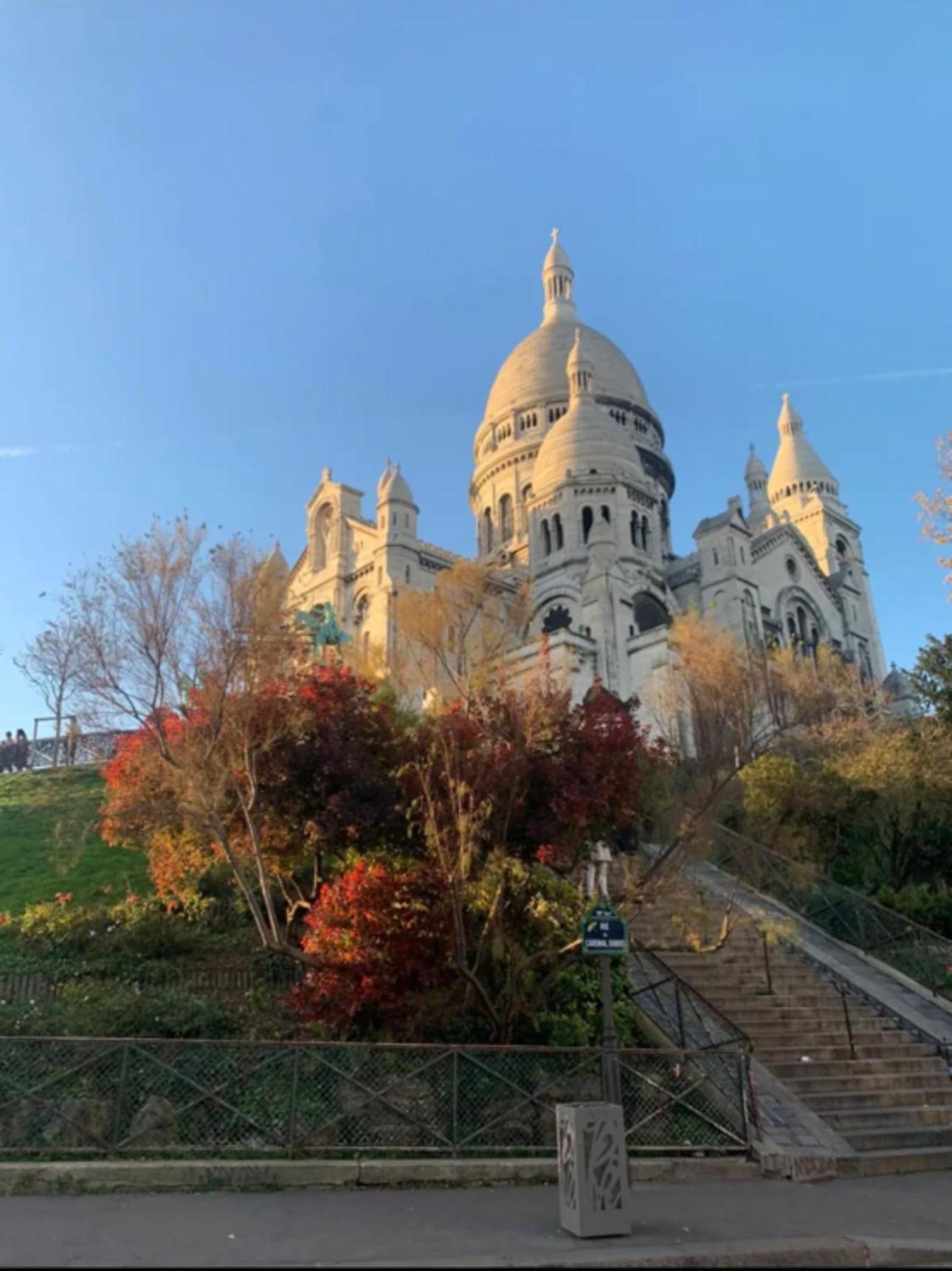 Lovely In Montmartre * Paris