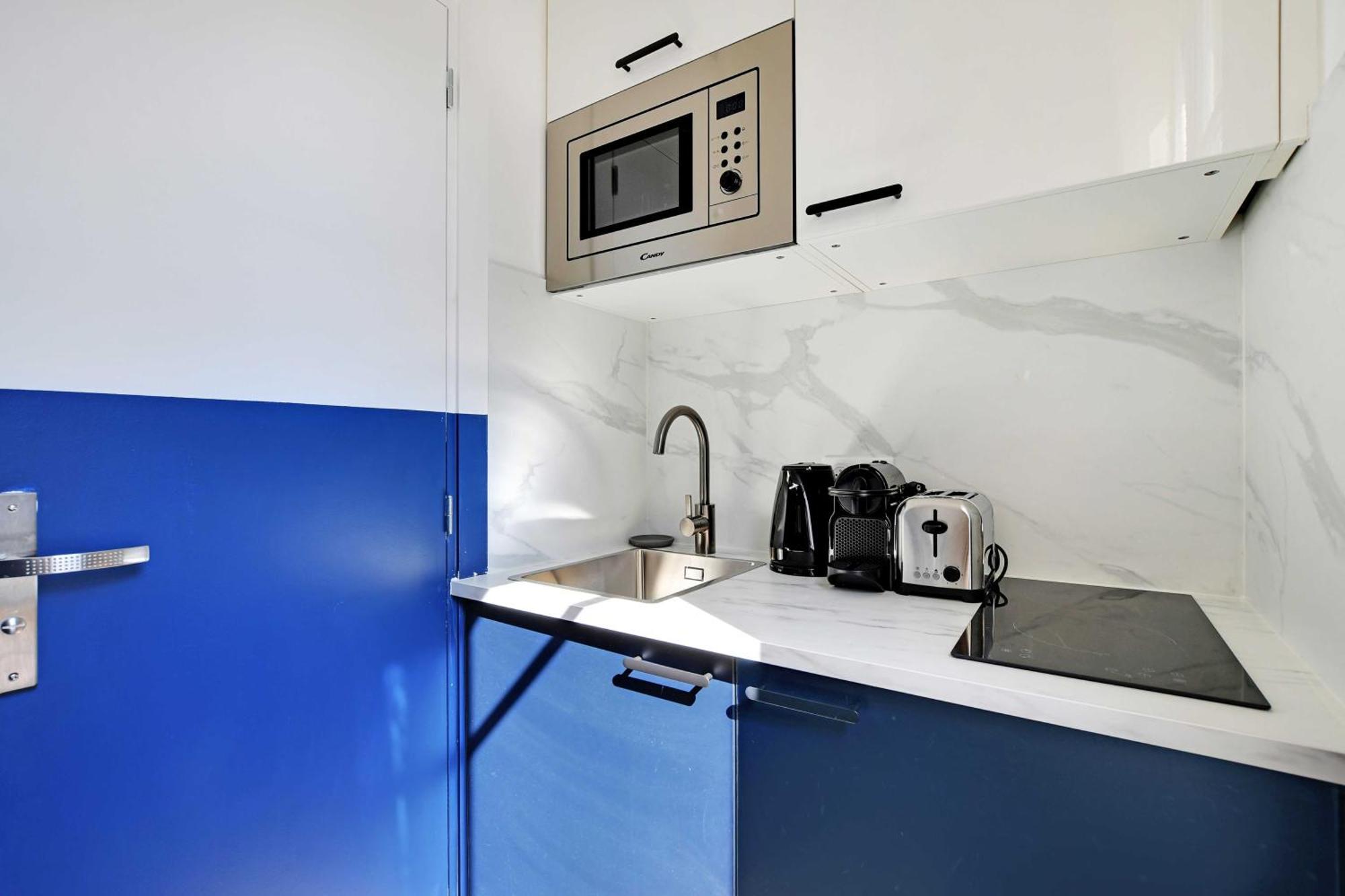Cosy For 2p With A-c - Near Montmartre