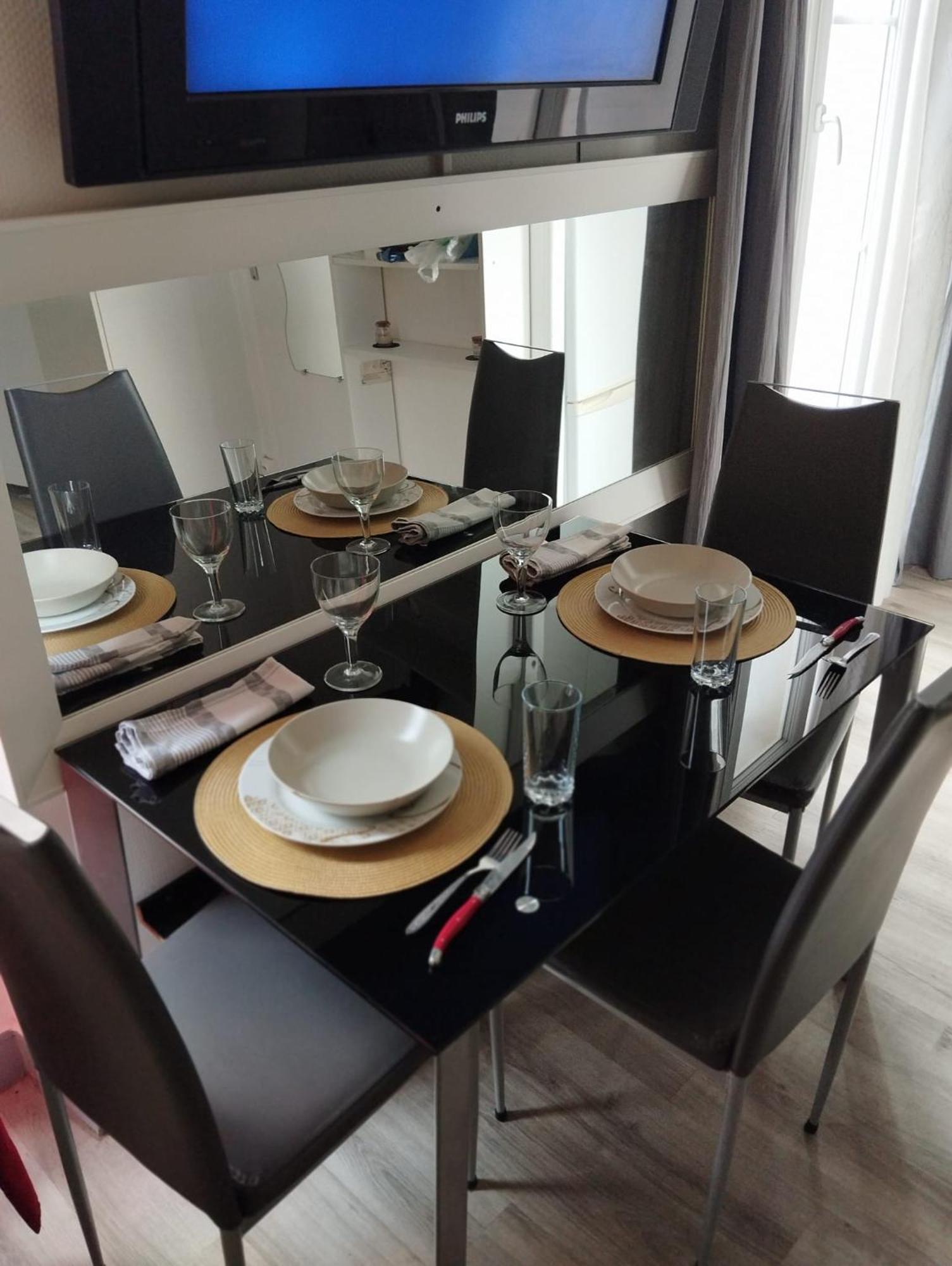 Apartment A Place De Clichy
