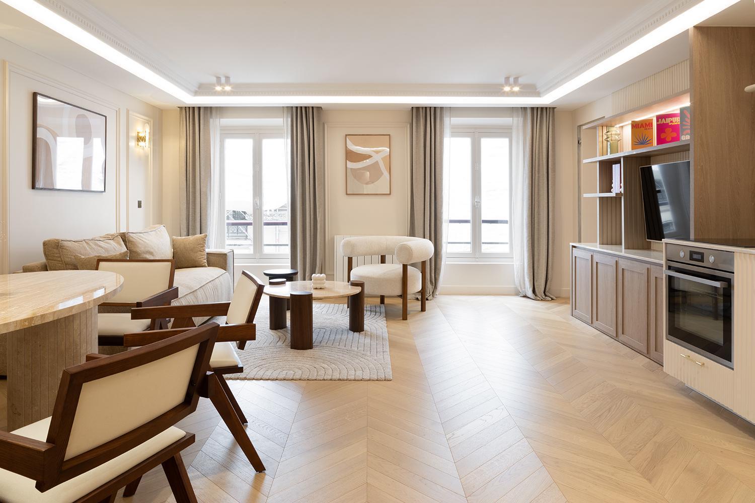 Apartment Pick A Flat's With Services In Opera *